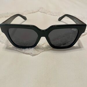 Quay Black polarized Sunglasses PSA 45mm